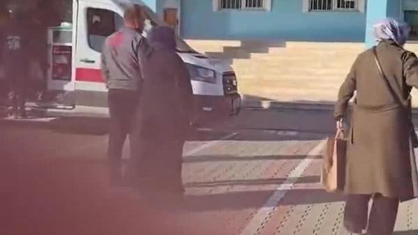 یورش با چاقو در استانبول؛ یک دانشآموز دختر کشته و هفت تن دیگر زخمی شدند - اسپوتنیک افغانستان  