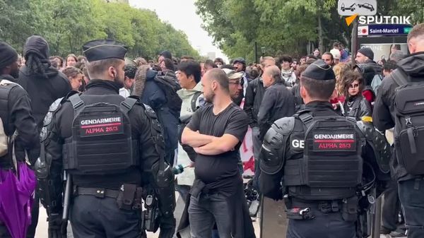 تظاهراتی دانشجویی در پاریس در جریان است - اسپوتنیک افغانستان  
