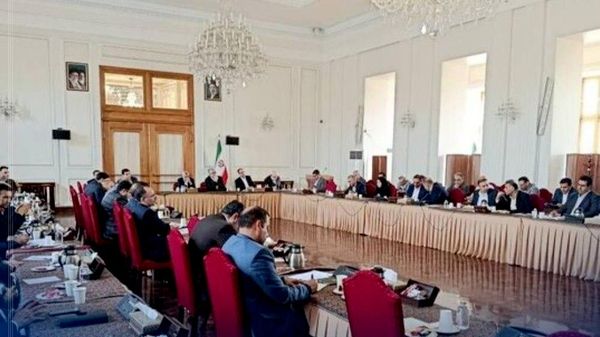 ایران برای رفع موانع صادرات به افغانستان، پاکستان و عراق اقدام میکند - اسپوتنیک افغانستان  