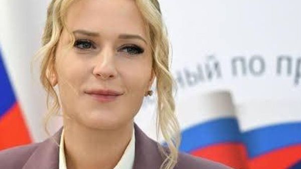 دهها تن کمکهای بشردوستانه برای ساکنان شهر آلیوشکی (آلشکی) در راه است - اسپوتنیک افغانستان  