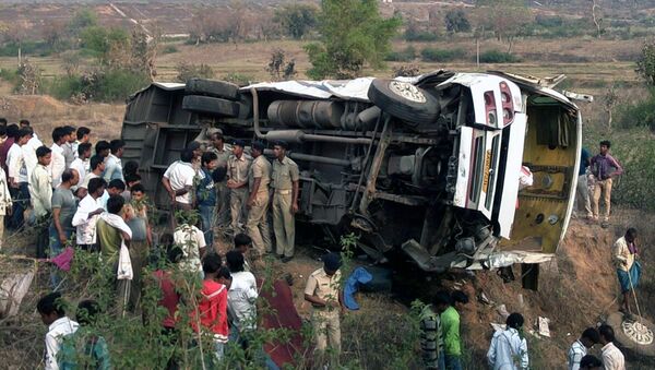 کشته‌شدن ۳۰ تن در نتیجه حادثه ترافیکی در هند - اسپوتنیک افغانستان  