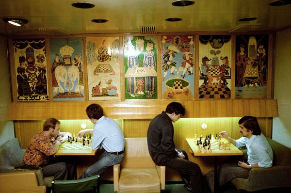 باشگاه شطرنج کشتی یخ شکن اتمی آرکتیکا. - اسپوتنیک افغانستان  