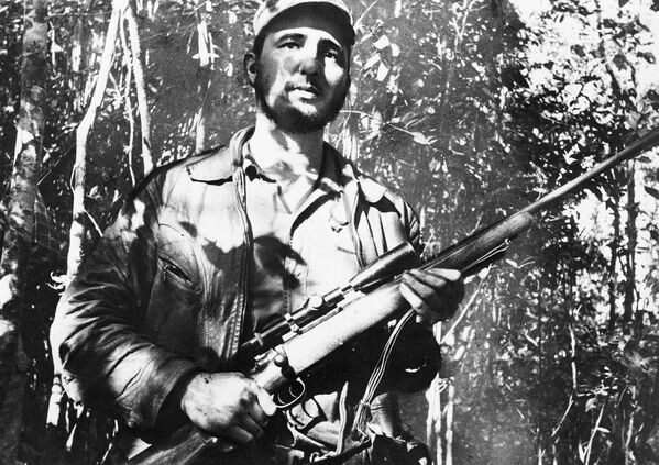 عکس آرشیوی  فیدل کاسترو رهبر  ارتش شورشی - اسپوتنیک افغانستان  