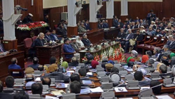 دو دستگی نمایندگان مجلس افغانستان درباره توزیع شناسنامه های برقی