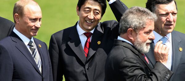 Президент России Владимир Путин, премьер-министр Японии Синдзо Абэ, президент Бразилии Луис да Силва и председатель Еврокомиссии Мануэл Баррозу на саммите G8 Президент России Владимир Путин, премьер-министр Японии Синдзо Абэ, президент Бразилии Луис да Силва и председатель Еврокомиссии Мануэл Баррозу на саммите G8 - اسپوتنیک افغانستان