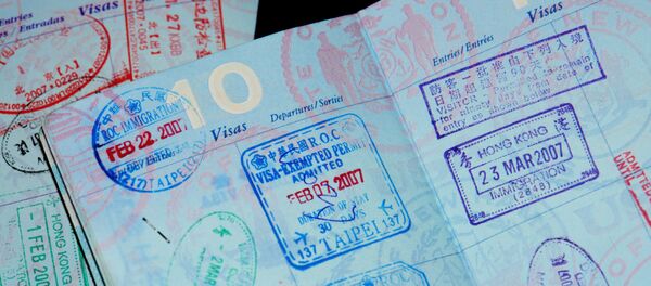 یک وزیر حکومت طالبان با استفاده از پاسپورت جعلی میخواست در آلمان پناهنده شود یک وزیر حکومت طالبان با استفاده از پاسپورت جعلی میخواست در آلمان پناهنده شود - اسپوتنیک افغانستان