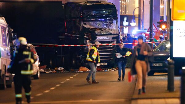 Полиция на месте наезда грузовика на людей в Берлине - اسپوتنیک افغانستان  