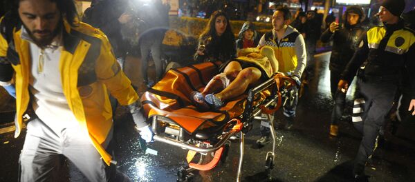 Спасатели на месте теракта в ночном клубе Стамбула - اسپوتنیک افغانستان  