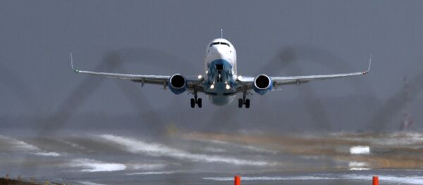 فرود اضطراری طیاره مسافربری هند به دلیل بوی بد در میدان هوایی حیدرآباد فرود اضطراری طیاره مسافربری هند به دلیل بوی بد در میدان هوایی حیدرآباد - اسپوتنیک افغانستان