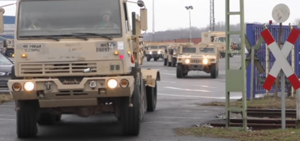 امریکا تعداد زیادی از تجهیزات نظامی خود را از آلمان به لهستان انتقال می دهد امریکا تعداد زیادی از تجهیزات نظامی خود را از آلمان به لهستان انتقال می دهد - اسپوتنیک افغانستان