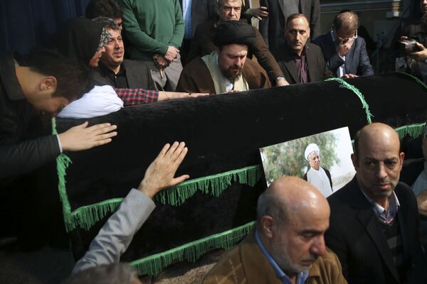 مراسم تشییع آیت الله هاشمی رفسنجانی. - اسپوتنیک افغانستان  