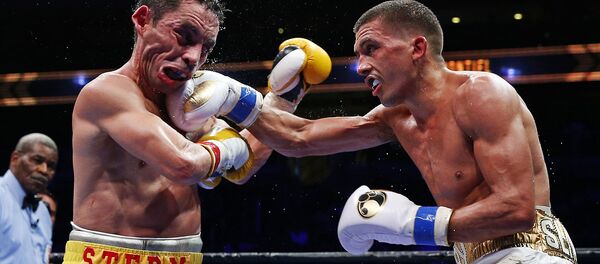 Поединок между Lee Selby и Fernando Montiel в полулегком весе по версии IBF в Аризоне Поединок между Lee Selby и Fernando Montiel в полулегком весе по версии IBF в Аризоне - اسپوتنیک افغانستان