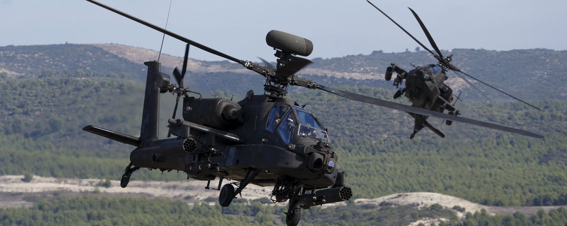 ایالات متحده امریکا 20 هلیگوپتر های آپاچی را به اروپا انتقال میدهد - اسپوتنیک افغانستان  , 1920, 24.01.2017