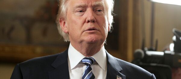 US President Donald Trump speaks during the Inaugural Law Enforcement Officers and First Responders Reception in the Blue Room of the White House in Washington, US, January 22, 2017. US President Donald Trump speaks during the Inaugural Law Enforcement Officers and First Responders Reception in the Blue Room of the White House in Washington, US, January 22, 2017. - اسپوتنیک افغانستان