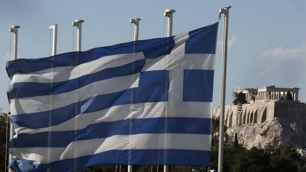 Греческий флаг развевается на фоне Парфенона в Афинах - اسپوتنیک افغانستان  