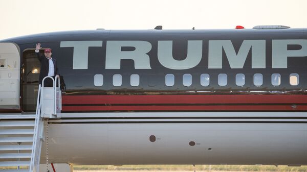 Самолет кандидата в президенты США от республиканской партии Дональда Трампа - اسپوتنیک افغانستان  