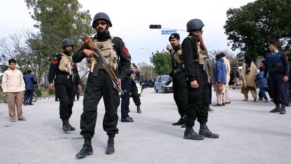 برخورد پولیس پاکستان با مهاجرین افغان در ایالات سند و پنجاب( ویدیو) - اسپوتنیک افغانستان  