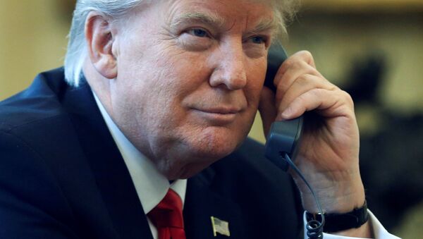 اوباما متهم به شنیدن مکالمات تلفونی ترامپ - اسپوتنیک افغانستان  