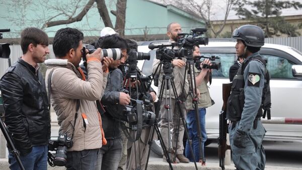 نی: برخورد خبرنگار تلویزیون ولسی جرگه با مالک رستورانت خلاف اصول و موازین اخلاقی است - اسپوتنیک افغانستان  