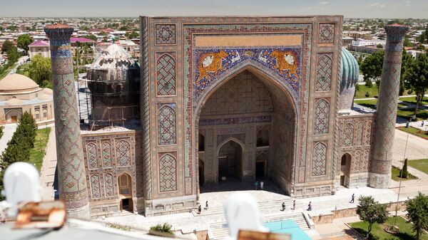 Вид на Медресе Шер-Дор в Самарканде, Узбекистан - اسپوتنیک افغانستان  