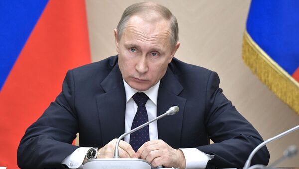 پوتین: روسیه برخلاف برخی از کشور های غربی هرگز کمیته تقلبی مبارزه با فساد ایجاد نمیکند. - اسپوتنیک افغانستان  