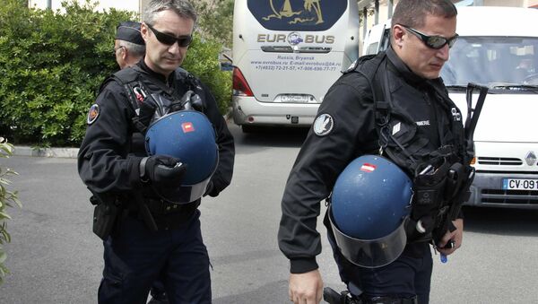 پولیس فرانسه اشتبأ کرد، خانه بیگانه را اشغال کرد - اسپوتنیک افغانستان  