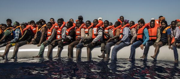 بر اثرشلیک هلیکوپتر سعودی ها در سواحل یمن 31 پناهجو سومالی کشته شد بر اثرشلیک هلیکوپتر سعودی ها در سواحل یمن 31 پناهجو سومالی کشته شد - اسپوتنیک افغانستان