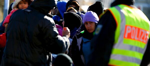 هشدار وزیر داخله آلمان از وقوع بحران جدید پناهجویان - اسپوتنیک افغانستان  