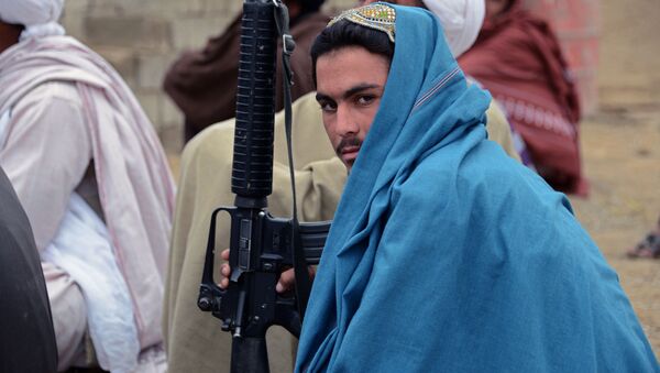 گروه طالبان 20 سرباز زندانی را آزاد کردند - اسپوتنیک افغانستان  