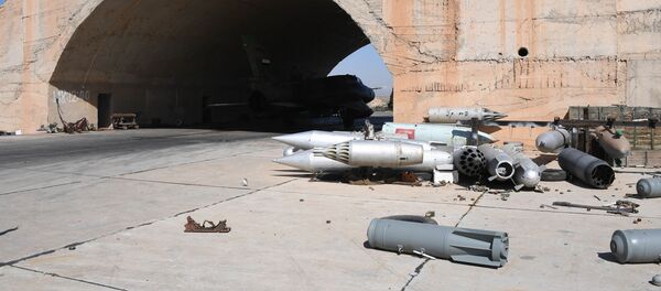 Последствия ракетного удара США по авиабазе в Сирии Последствия ракетного удара США по авиабазе в Сирии - اسپوتنیک افغانستان