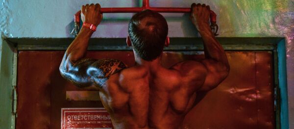 یاسین قادری در وزن 90 کیلو گرام قهرمان زیبایی اندام جنوب آسیا شد - اسپوتنیک افغانستان  