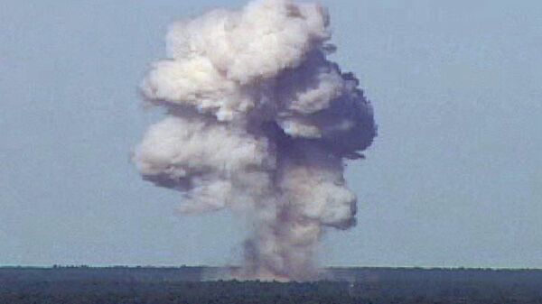 Испытание самой мощной неядерной бомбы GBU-43/B - اسپوتنیک افغانستان  