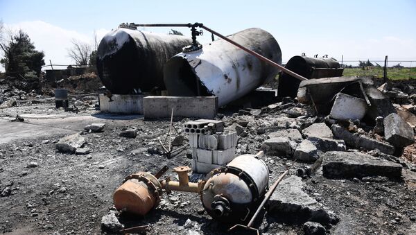 Последствия ракетного удара США по авиабазе Шайрат в Сирии - اسپوتنیک افغانستان  