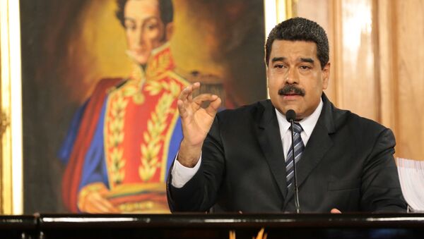 لوی سارنوال اسبق ونزوئلا، مادورو را به فساد متهم کرد - اسپوتنیک افغانستان  