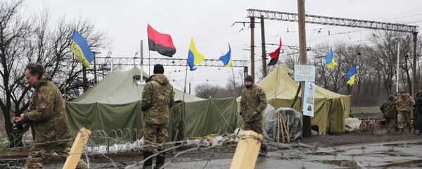 Uczestnicy blokady Donbasu, obwód doniecki Uczestnicy blokady Donbasu, obwód doniecki - اسپوتنیک افغانستان