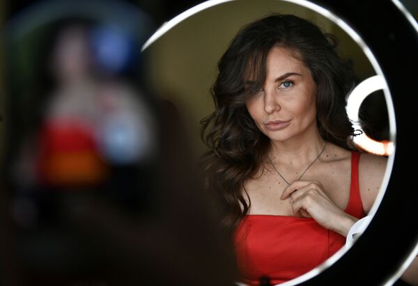 آمادگی برای مسابقه ملکه زیبای سال ۲۰۱۷شهر مسکو - اسپوتنیک افغانستان  