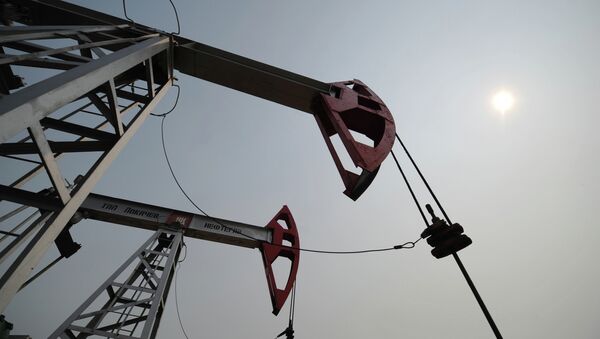 امریکا 25 تانکر نفت از سوریه به عراق قاچاق کرد - اسپوتنیک افغانستان  