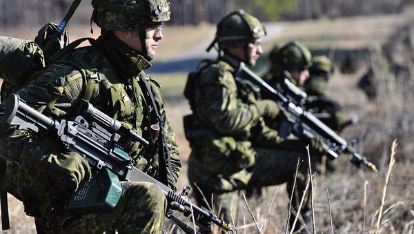 تجهیزات نظامی و نیرو های مسلح کانادا وارد لتونی شد - اسپوتنیک افغانستان  