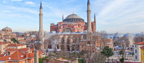 واکنش تند یونسکو به فرمان تبديل کلیسای اياصوفيه به مسجد واکنش تند یونسکو به فرمان تبديل کلیسای اياصوفيه به مسجد - اسپوتنیک افغانستان