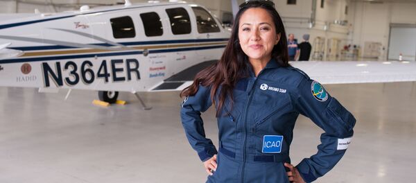 اولین زن پیلوت هوانوردی ملکی در افغانستان - اسپوتنیک افغانستان  