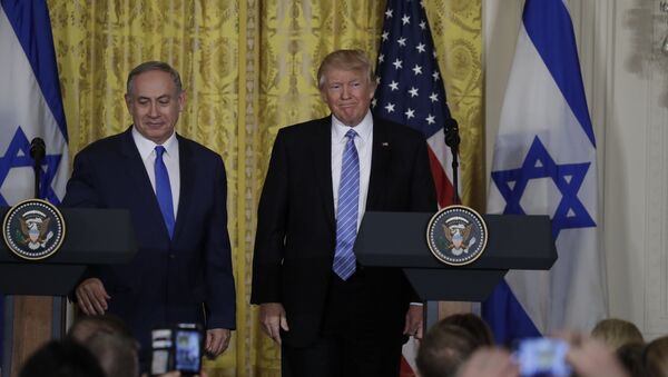 President Donald Trump and Israeli Prime Minister Benjamin Netanyahu participate in a joint news conference in the East Room of the White House - اسپوتنیک افغانستان  