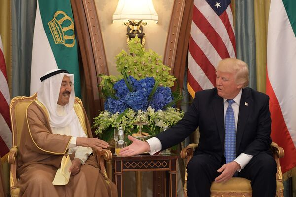 دونالد ترامپ رئيس جمهور در دیدار با امیر کویت صباح احمد جابر صباح در ریاض - اسپوتنیک افغانستان  