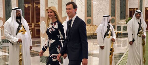 گاردین: داماد ترامپ با بن سلمان برای تحویل فلسطین به عنوان هدیه توافق کرده است گاردین: داماد ترامپ با بن سلمان برای تحویل فلسطین به عنوان هدیه توافق کرده است - اسپوتنیک افغانستان