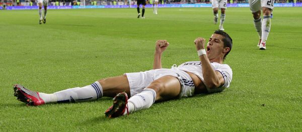 رونالد با دو گل برگشت خود را جشن گرفت/ رئال مادرید 3-0 آپوئل رونالد با دو گل برگشت خود را جشن گرفت/ رئال مادرید 3-0 آپوئل - اسپوتنیک افغانستان