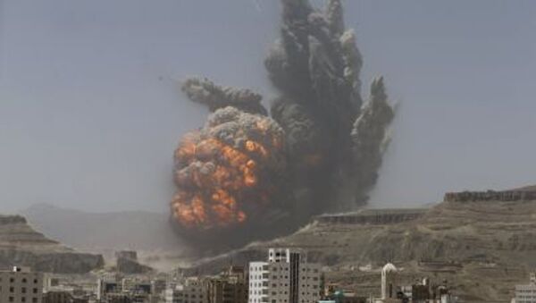 ائتلاف به رهبری عربستان تاسیسات نظامی حو‌ثی‌ها را در یمن بمباران کرد - اسپوتنیک افغانستان  