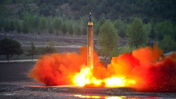 Запуск баллистической ракеты средней дальности Hwasong-12 в КНДР - اسپوتنیک افغانستان  