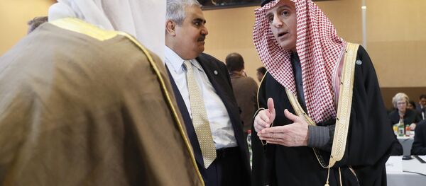 Saudi Foreign Minister Adel al-Jubeir (R) speaks as the Bahraini Foreign Minister Khalid bin Ahmed al-Khalifa (C) listens on at the opening of the Mideast peace conference in Paris on January 15, 2017. Saudi Foreign Minister Adel al-Jubeir (R) speaks as the Bahraini Foreign Minister Khalid bin Ahmed al-Khalifa (C) listens on at the opening of the Mideast peace conference in Paris on January 15, 2017. - اسپوتنیک افغانستان