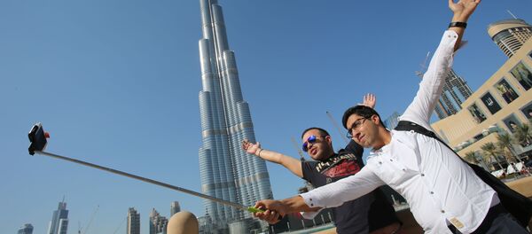 در دُبی گردشگر خارجی به دلیل لمس نمودن یک مرد بیگانه زندانی شد در دُبی گردشگر خارجی به دلیل لمس نمودن یک مرد بیگانه زندانی شد - اسپوتنیک افغانستان