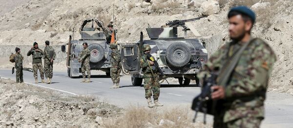 Afghan National Army (ANA) soldiers keep watch at a checkpost in Logar province, Afghanistan February 16, 2016 Afghan National Army (ANA) soldiers keep watch at a checkpost in Logar province, Afghanistan February 16, 2016 - اسپوتنیک افغانستان