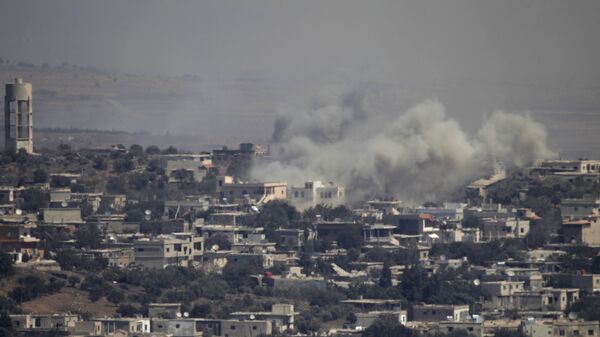 Сирийский город на Голанских высотах, подвергшийся авианалету израильских ВВС - اسپوتنیک افغانستان  